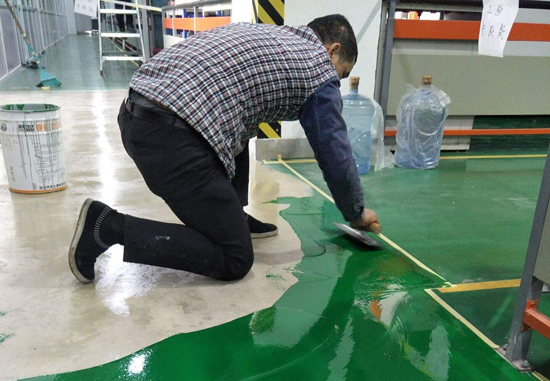 地坪漆施工是否可以自行操作？